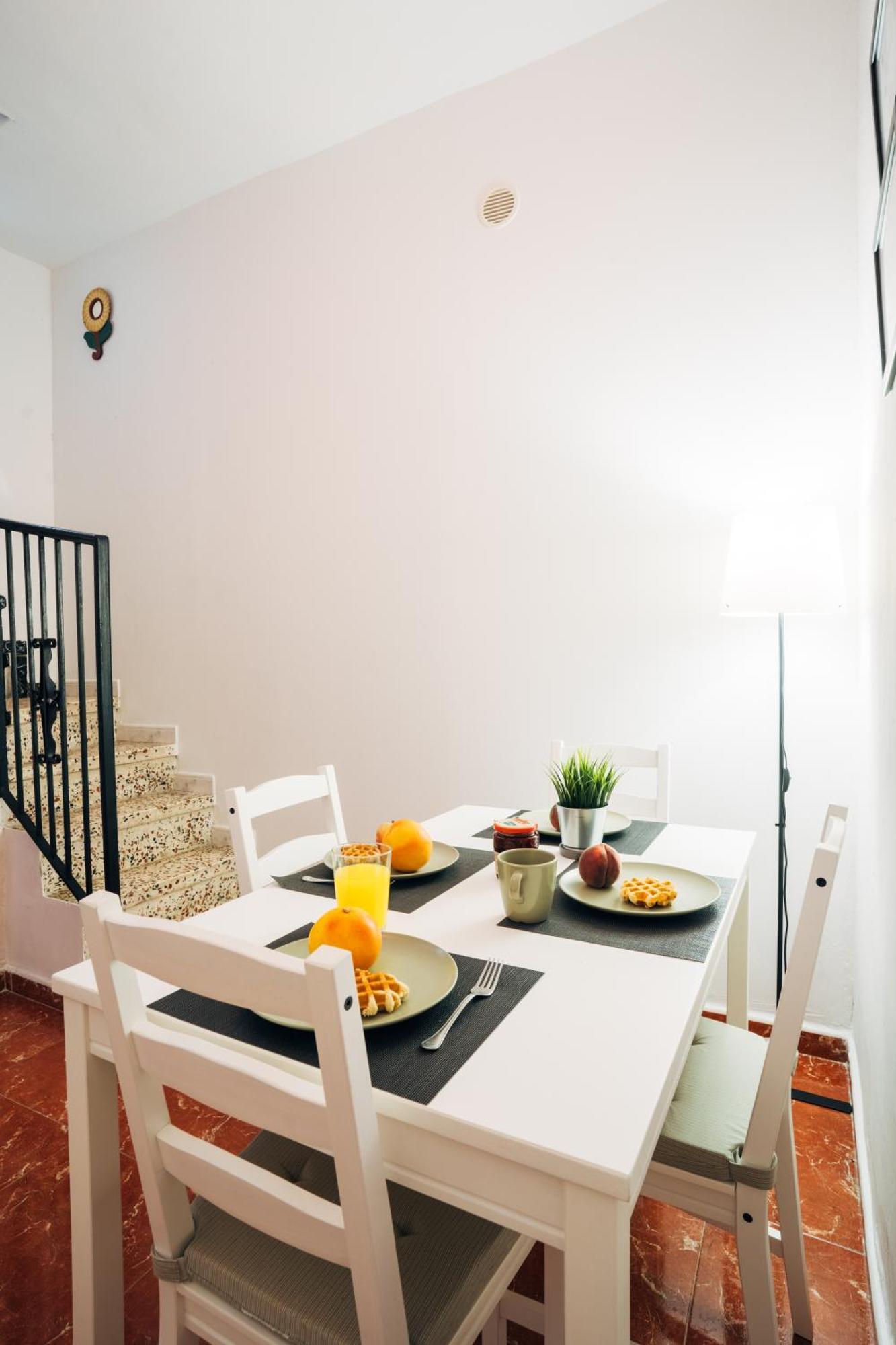 アルメリア Atp San Cristobal A 5 Minutos De Puerta Purchena - Alcazaba - Catedral - Wifi Gratis!ヴィラ エクステリア 写真